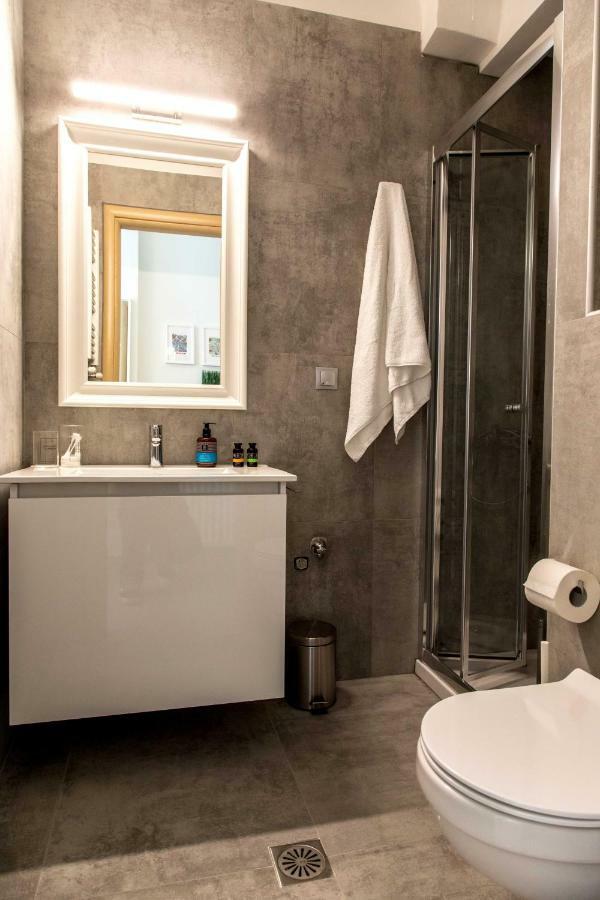 The Modern Suite เทสซาโลนิกิ ภายนอก รูปภาพ